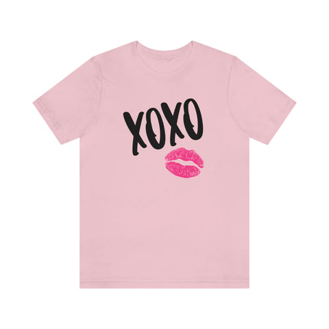 XOXO Kiss Valentine Unisex Tee