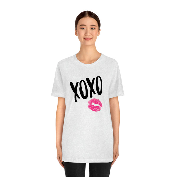XOXO Kiss Valentine Unisex Tee